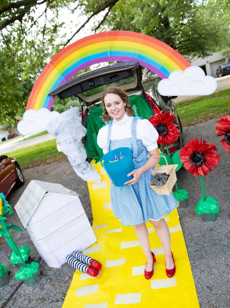 40+ Trunk or Treat Decorating Ideas | Fun365